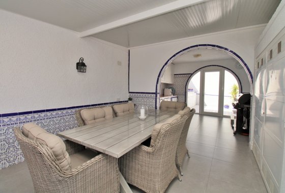 Resale - Villa - Villamartín