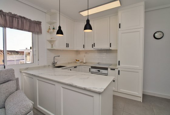 Resale - Villa - Villamartín
