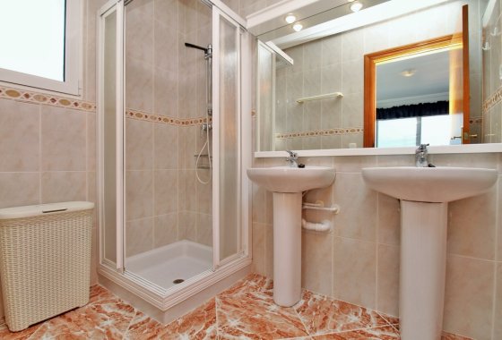 Resale - Villa - Villamartín