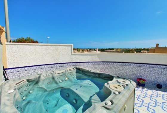 Resale - Villa - Villamartín