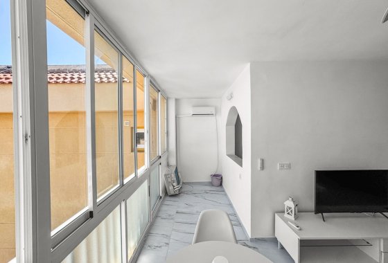 Återförsäljning - Lägenhet / lägenhet - Orihuela Costa - Punta Prima
