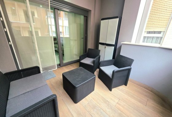 Reventa - Apartamento / piso - Torrevieja - Center