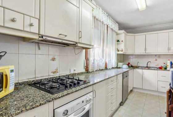 Reventa - Villa - Torrevieja - Los Balcones
