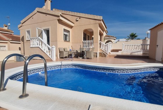 Reventa - Villa - Ciudad Quesada - Benimar