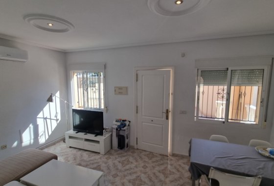 Reventa - Villa - Ciudad Quesada - Benimar