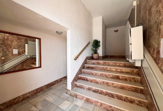 Återförsäljning - Lägenhet / lägenhet - Torrevieja