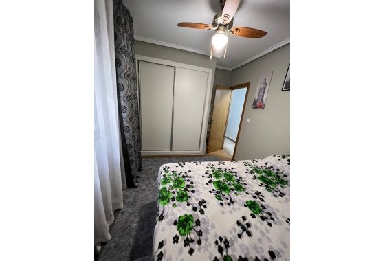 Reventa - Apartamento / piso - Torrevieja - Playa Los Locos