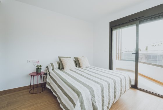 Obra nueva - Apartamento / piso - Redován