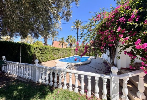 Återförsäljning - Villa - Orihuela Costa - Cabo Roig