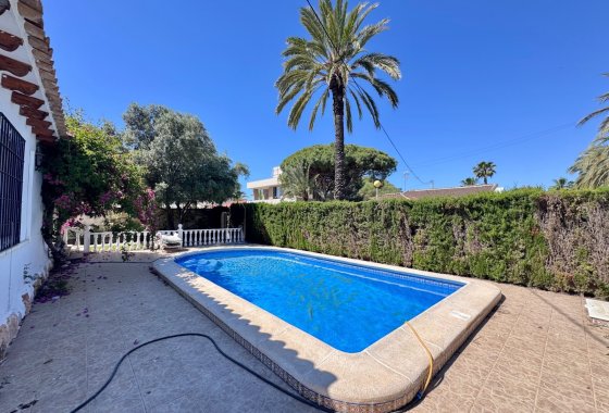 Återförsäljning - Villa - Orihuela Costa - Cabo Roig