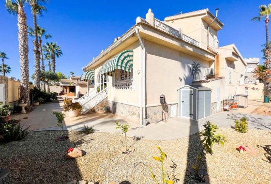 Reventa - Villa - Ciudad Quesada - Doña Pepa