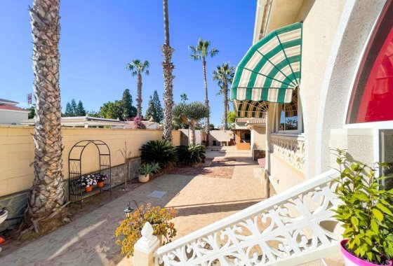 Reventa - Villa - Ciudad Quesada - Doña Pepa