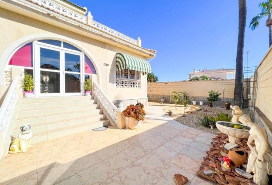 Reventa - Villa - Ciudad Quesada - Doña Pepa