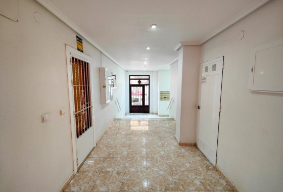 Reventa - Apartamento / piso - Torrevieja - Antonio Machado