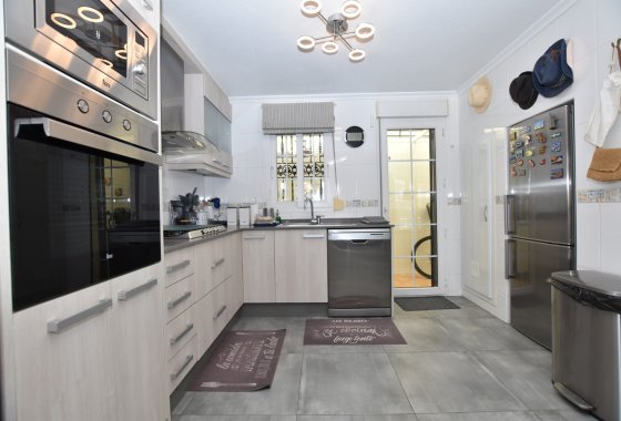 Reventa - Villa - Orihuela Costa - Los Dolses