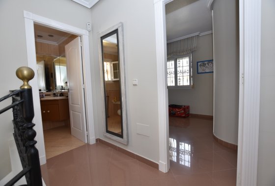 Reventa - Villa - Orihuela Costa - Los Dolses