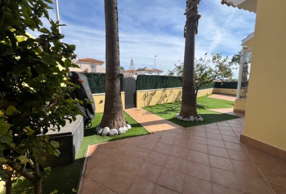 Reventa - Villa - Orihuela Costa - Los Dolses