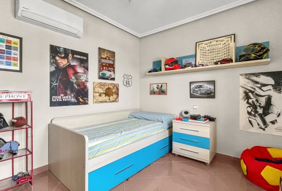 Reventa - Villa - Orihuela Costa - Los Dolses