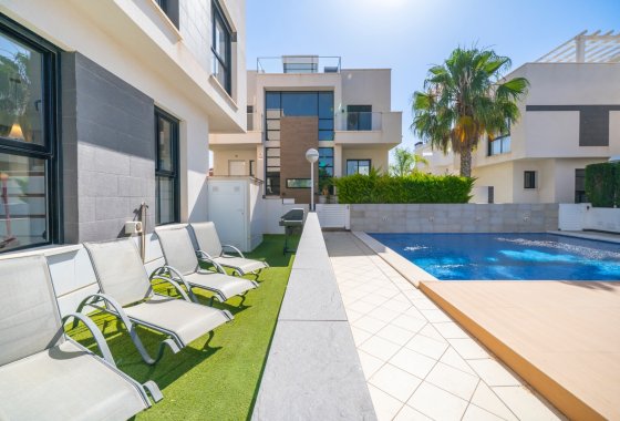 Resale - Villa - Ciudad Quesada