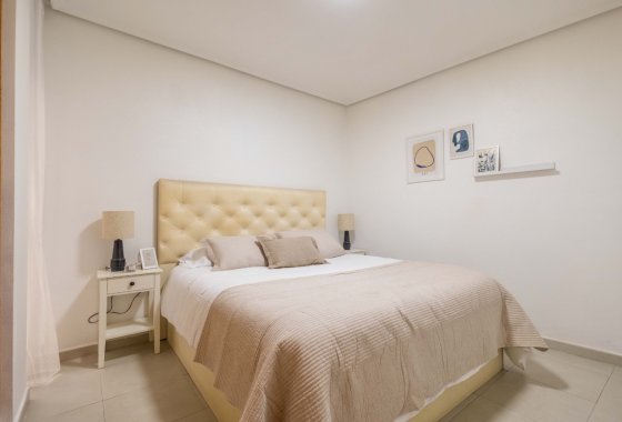 Reventa - Apartamento / piso - Torrevieja - Playa del Cura