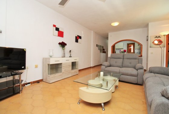 Resale - Apartment / flat - Villamartín
