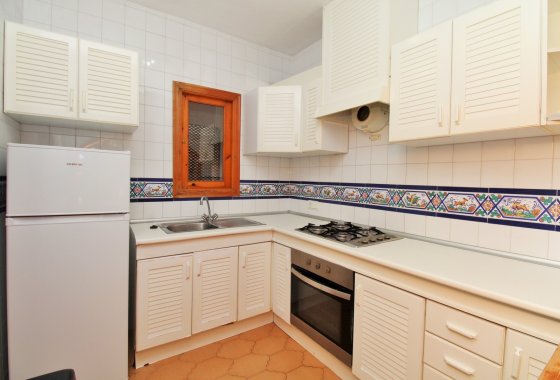 Resale - Apartment / flat - Villamartín
