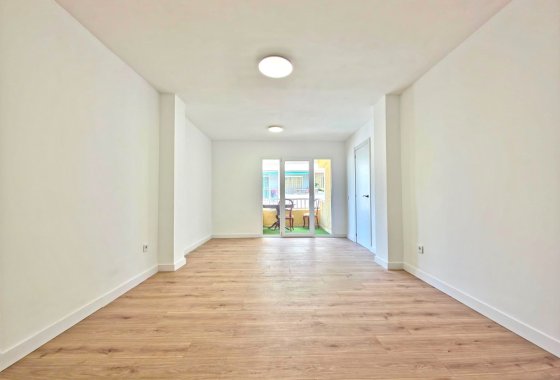 Reventa - Apartamento / piso - Torrevieja - Playa Los Naufragos