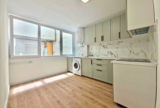 Reventa - Apartamento / piso - Torrevieja - Playa Los Naufragos