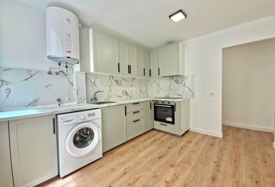 Reventa - Apartamento / piso - Torrevieja - Playa Los Naufragos