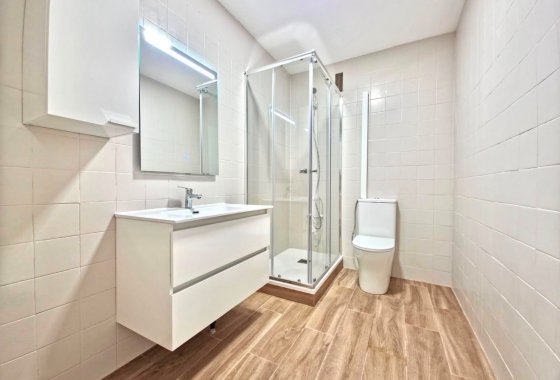 Reventa - Apartamento / piso - Torrevieja - Playa Los Naufragos