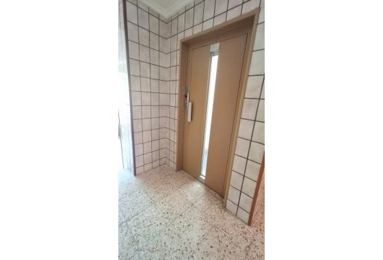 Reventa - Apartamento / piso - Torrevieja - Playa del Cura