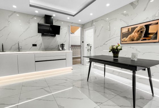 Resale - Apartment / flat - Torrevieja