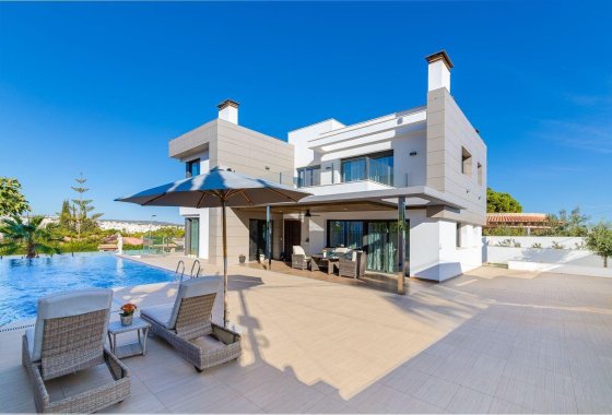 Reventa - Villa - Torrevieja - Los Balcones
