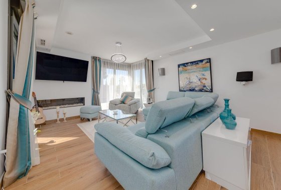 Reventa - Villa - Torrevieja - Los Balcones