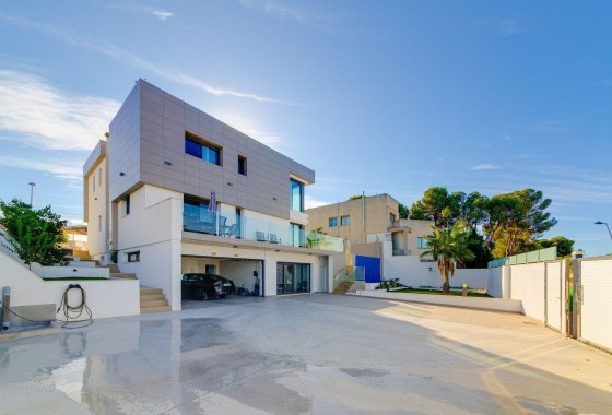 Reventa - Villa - Torrevieja - Los Balcones