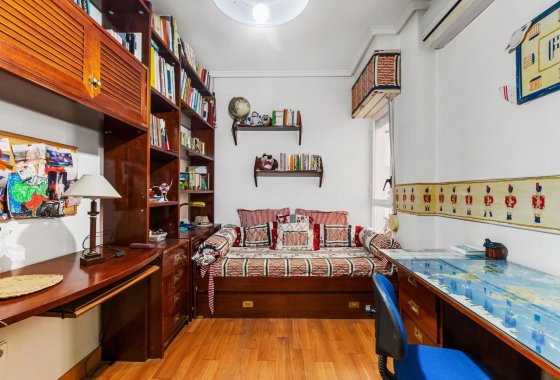 Reventa - Apartamento / piso - Torrevieja - CLUB NAUTICO TORREVIEJA