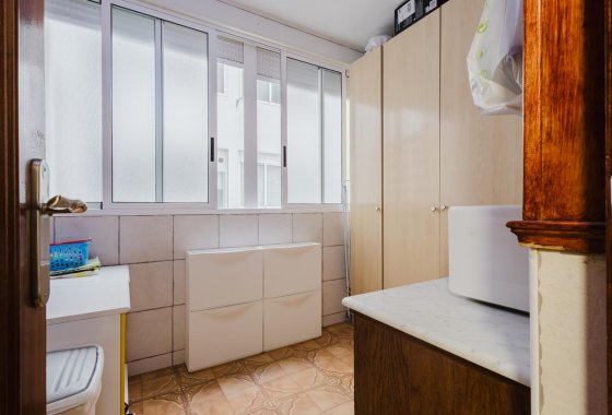 Resale - Apartment / flat - Torrevieja - Playa del Acequión