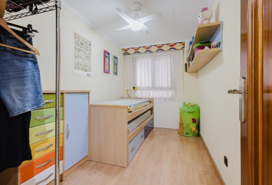 Resale - Apartment / flat - Torrevieja - Playa del Acequión