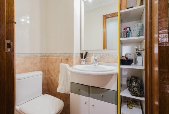 Resale - Apartment / flat - Torrevieja - Playa del Acequión