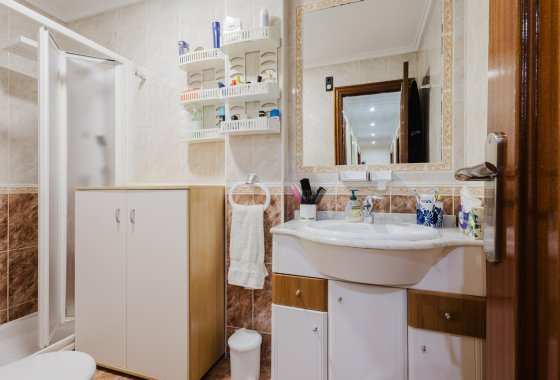 Resale - Apartment / flat - Torrevieja - Playa del Acequión