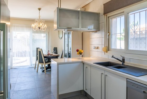 Reventa - Villa - Orihuela Costa - Playa Flamenca