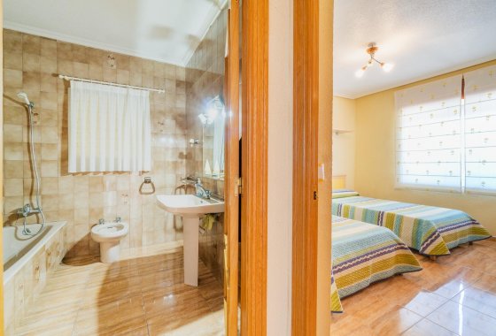 Reventa - Villa - San Miguel de Salinas - Torremendo