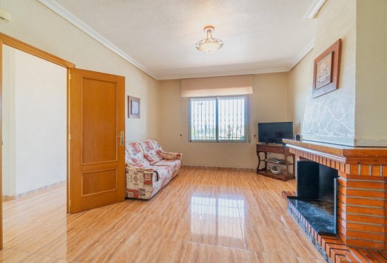 Reventa - Villa - San Miguel de Salinas - Torremendo