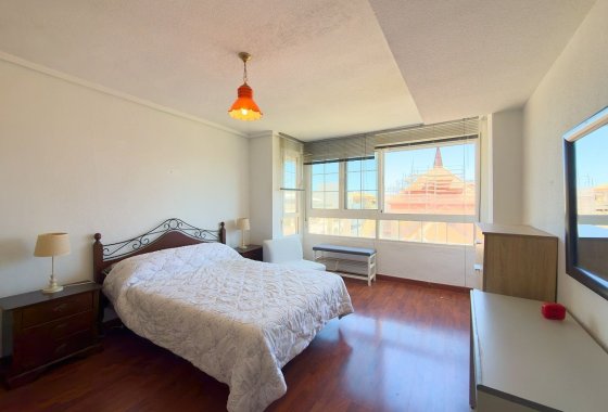 Reventa - Apartamento / piso - Torrevieja - Centro