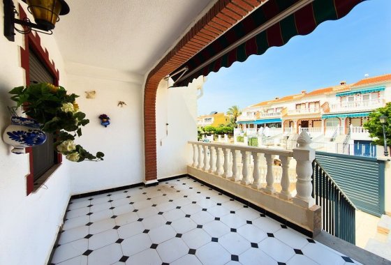 Reventa - Adosado - Torrevieja - Urb. Torrealmendros