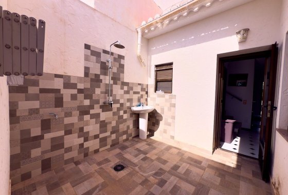 Reventa - Adosado - Torrevieja - Urb. Torrealmendros