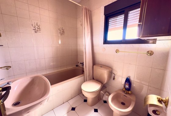Reventa - Adosado - Torrevieja - Urb. Torrealmendros