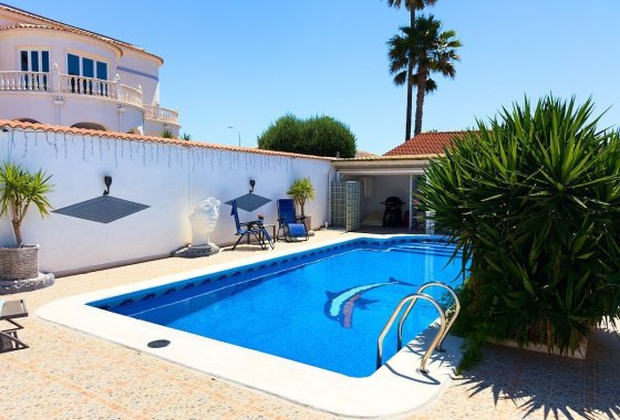 Reventa - Villa - Torrevieja - Urb. El Chaparral