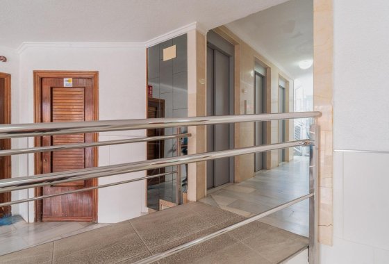 Reventa - Apartamento / piso - Torrevieja - Centro