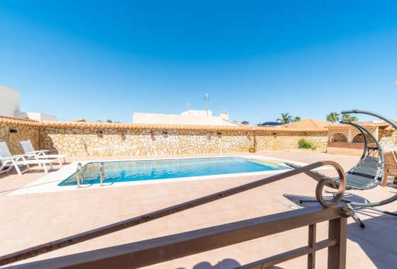 Reventa - Villa - Torrevieja - Torreta florida